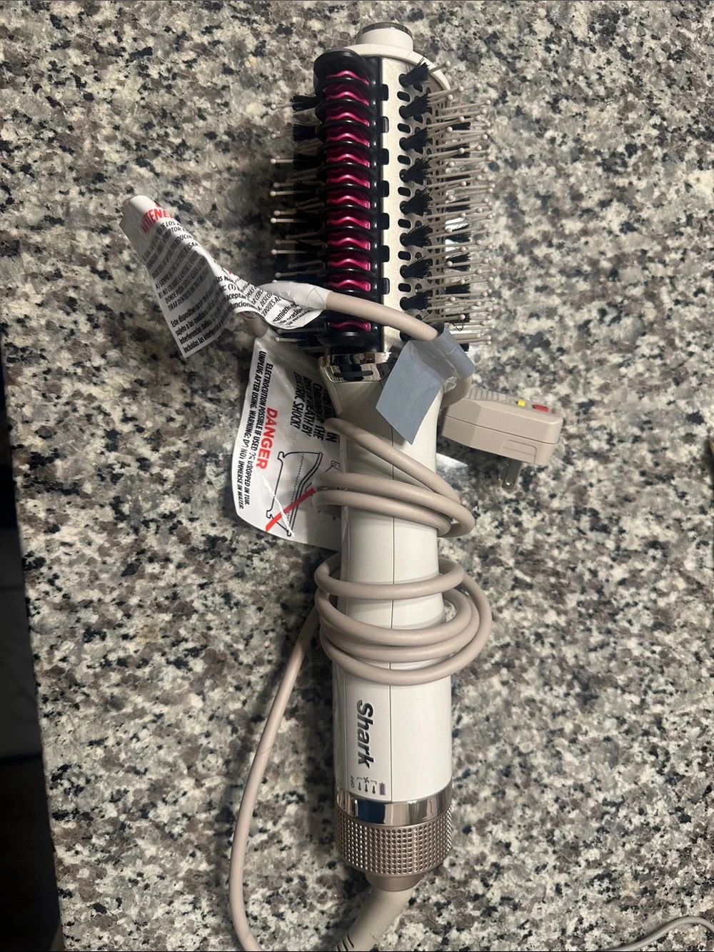 Shark Beige and Pink Hot Air Styling Brush